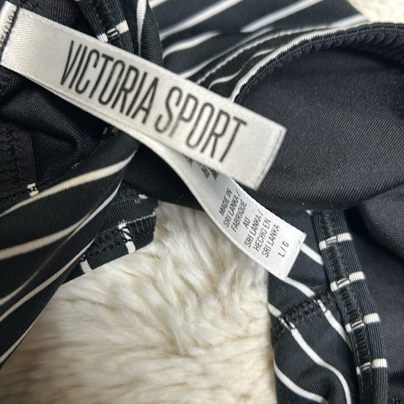 Women’s Victorias Secret Sports Bra Size Large - Picture 4 of 4